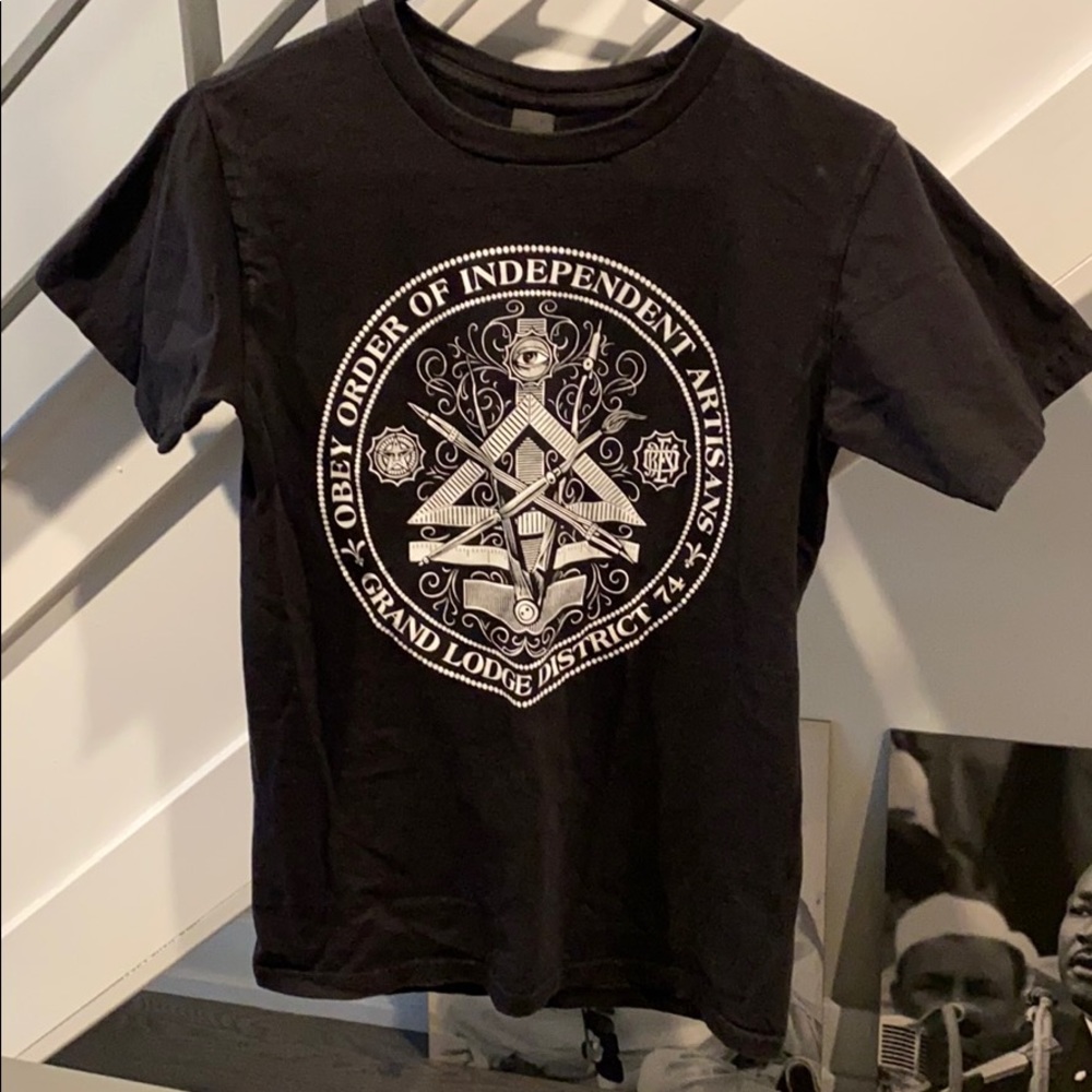 vintage Obey order tee